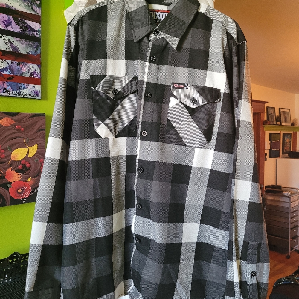 Dixxon long sleeve flannel shirt, size L, NEW!